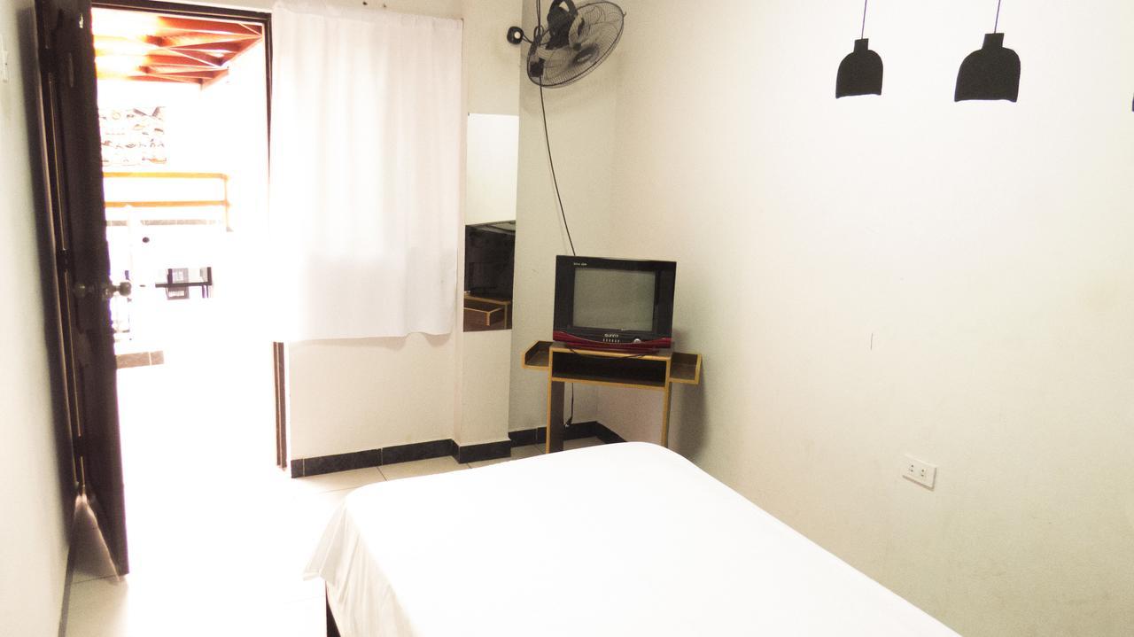 Jer'S Hostal Tumbes Kültér fotó