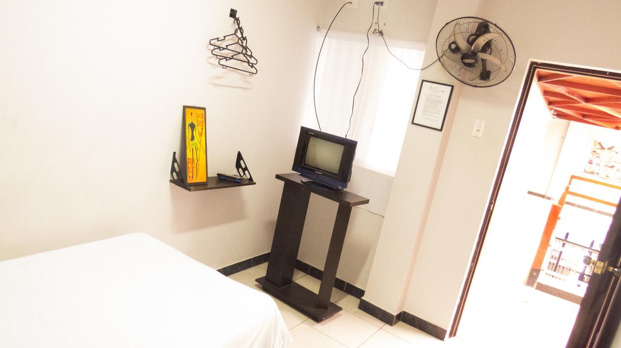 Jer'S Hostal Tumbes Kültér fotó