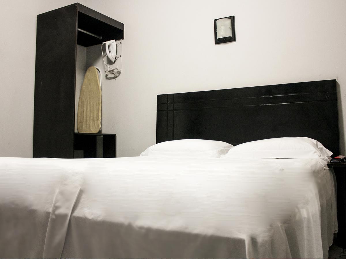 Jer'S Hostal Tumbes Kültér fotó