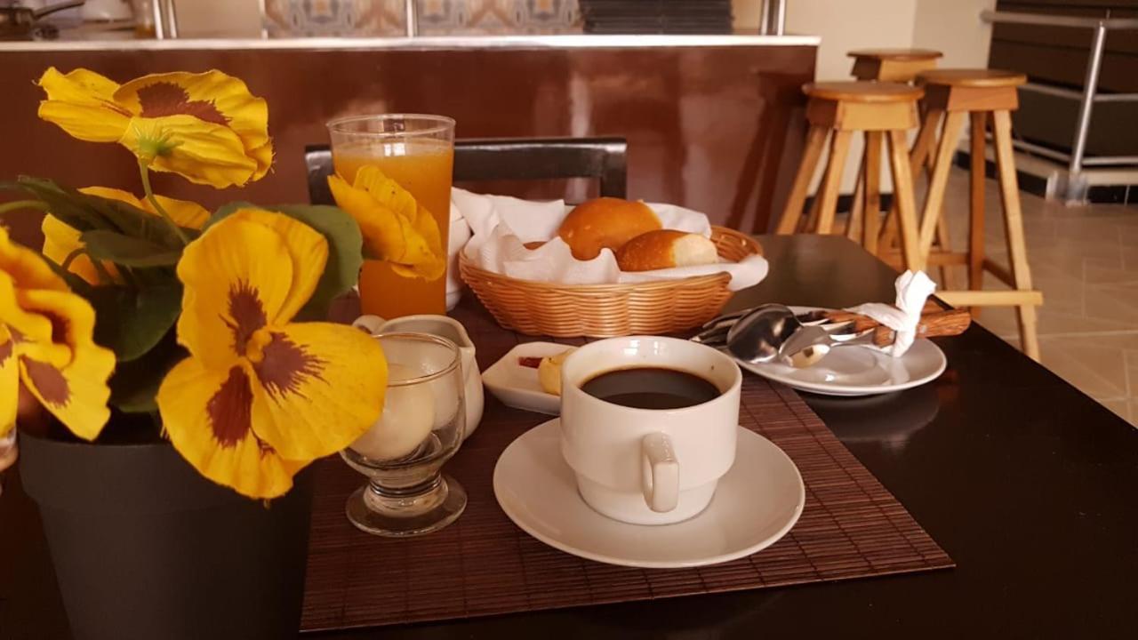 Jer'S Hostal Tumbes Kültér fotó